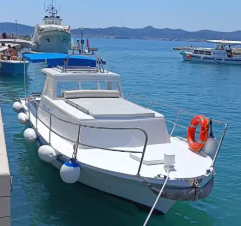 Half-Day Private  Boat Tour on a Traditional Wooden boat